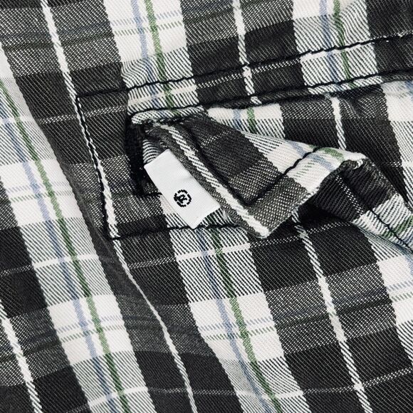 LEVIS CARGO SHORTS MENS 34 BROWN PLAID WHITE TAB PHONE POCKET COTTON 10" INSEAM - Picture 4 of 12